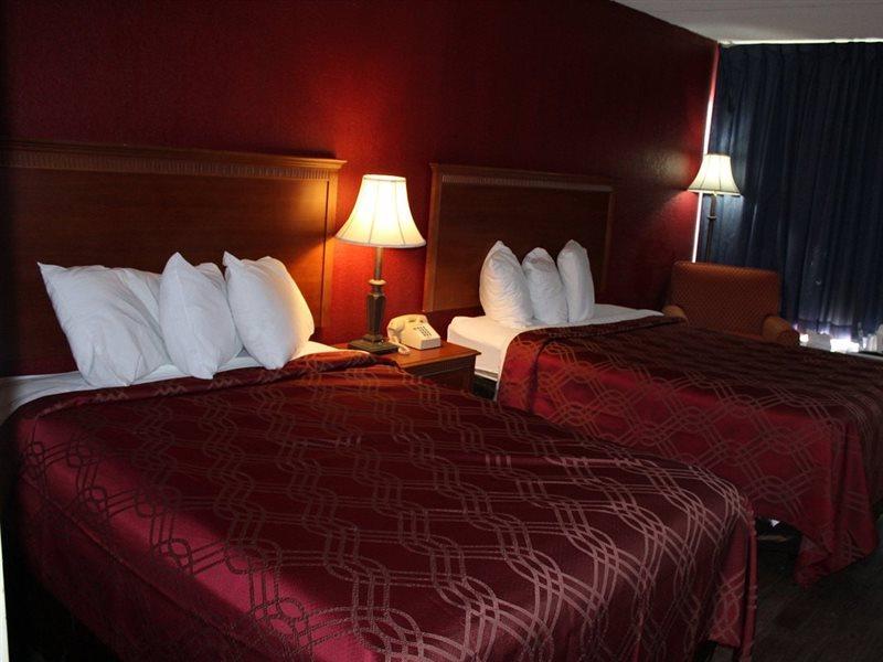 Super 8 By Wyndham Perrysburg-Toledo Hotell Exteriör bild