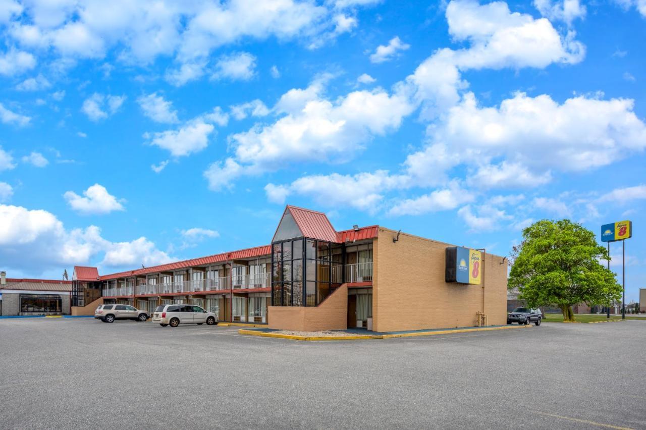 Super 8 By Wyndham Perrysburg-Toledo Hotell Exteriör bild