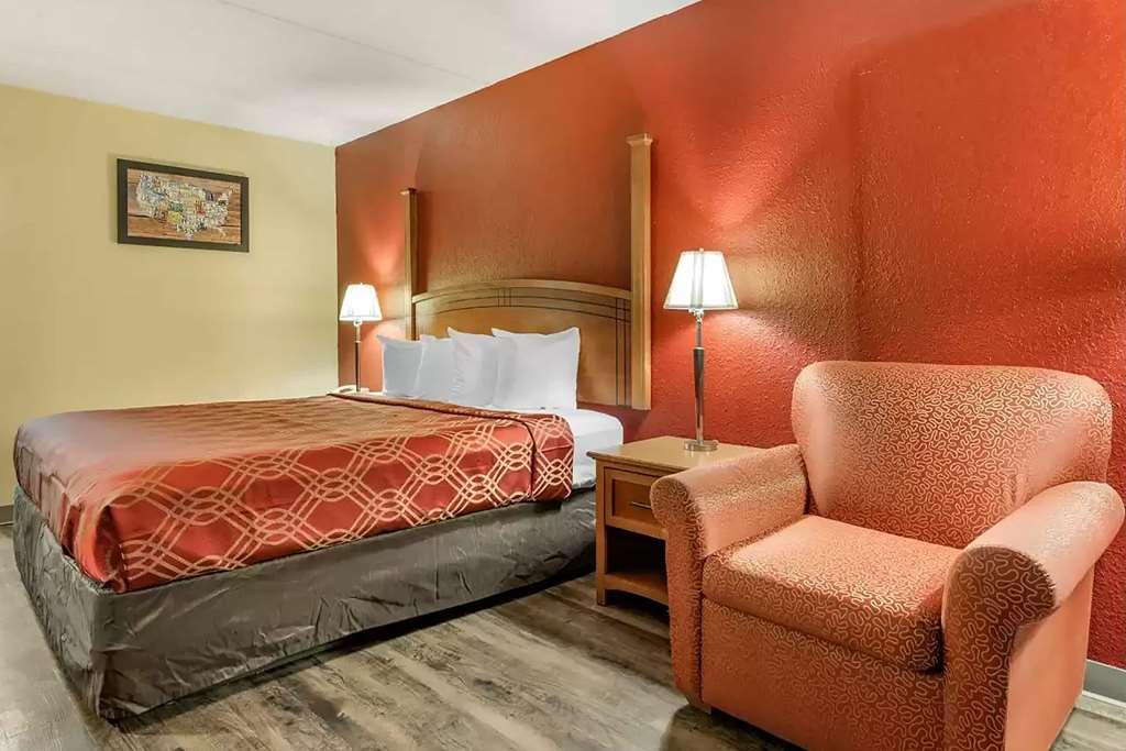 Super 8 By Wyndham Perrysburg-Toledo Hotell Rum bild